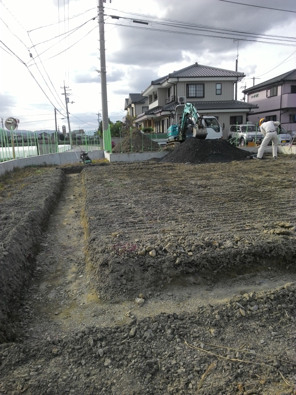 基礎工事中