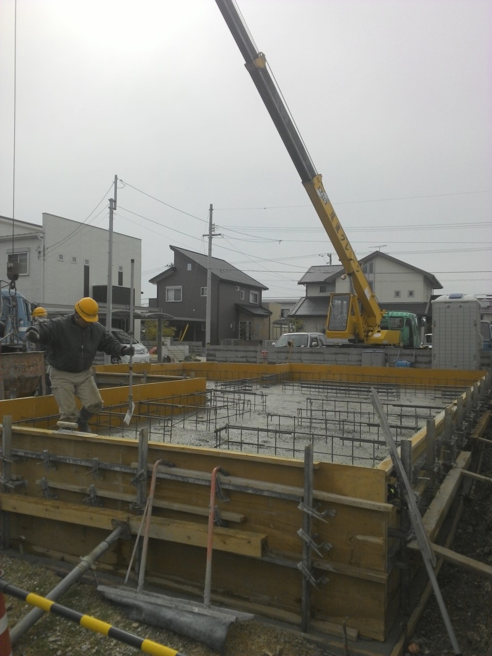 基礎工事中