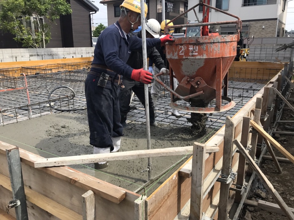 基礎工事中