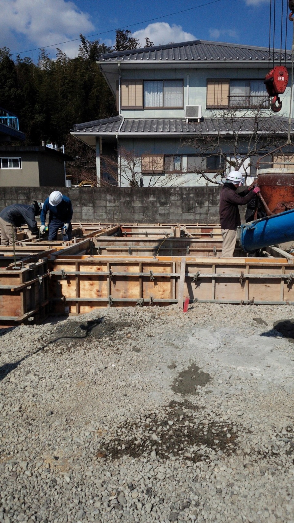 基礎工事中