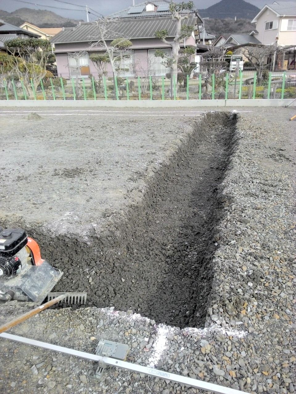 基礎工事中