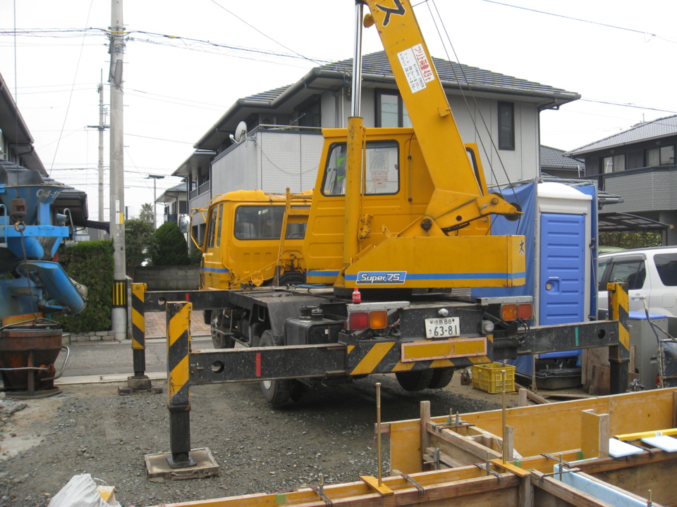 立ち上がりコンクリート打設状況